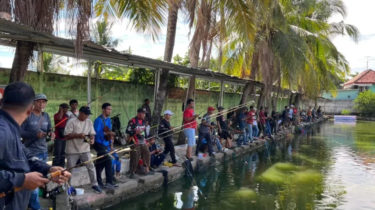 Ratusan Pemancing Ramaikan Lomba Gurami HUT ke-1343 Palembang