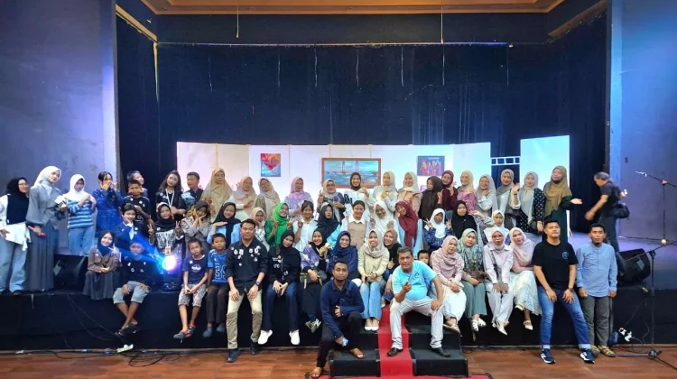 Satu Malam Membuka Kelam Masa Lalu, Pentas SMP 12 Palembang Memukau Penonton