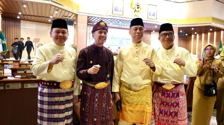 Wali Kota Palembang Hadiri Paripurna HUT Sumsel Tekankan Pelestarian Budaya