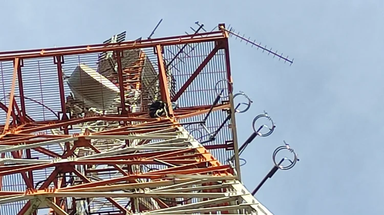Antena Circular Double Ring Perkuat Kualitas Siaran Relay RRI Palembang di Lahat