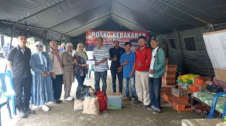 Aliansi Penyelamat BKB Salurkan Bantuan Korban Kebakaran 1 Ilir