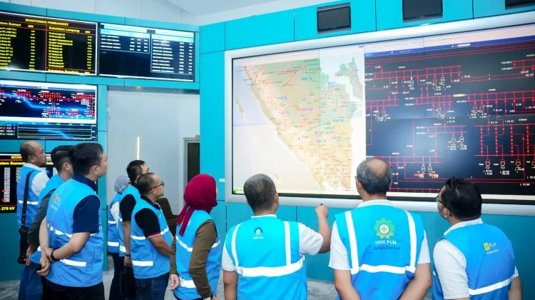 Kelistrikan Sumsel, Jambi, Bengkulu Pulih, Listrik Pelanggan PLN Kembali Menyala