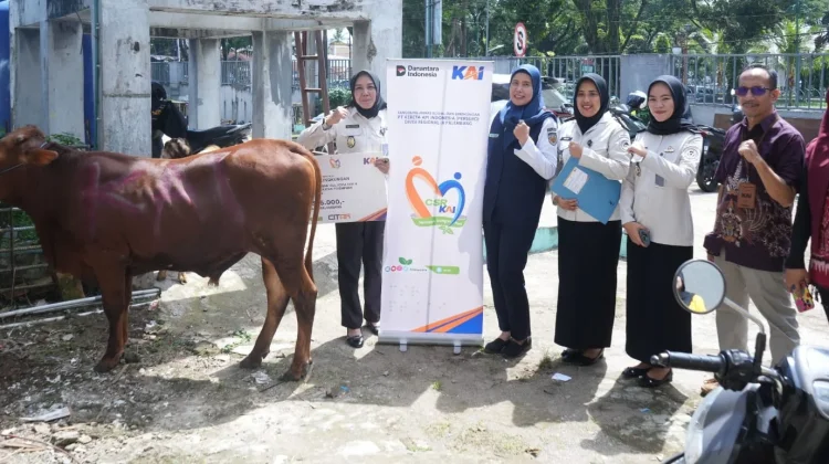 Sambut Iduladha 1447 H, KAI Palembang Salurkan 30 Ekor Sapi Kurban