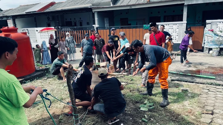 Warga Palm Borang Residence Gelar Kegiatan Penyembelihan Hewan Kurban