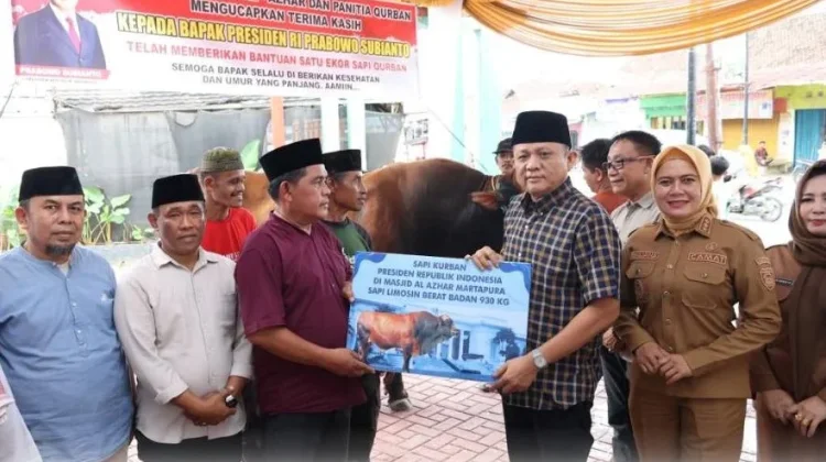 Iduladha 2026, Warga OKU Timur Terima Sapi Kurban Presiden
