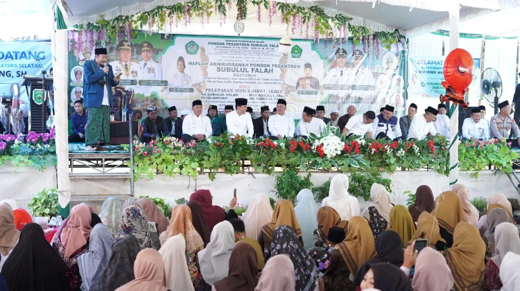 Wagub Sumsel Ajak Santri Terus Belajar Perkuat Daya Saing