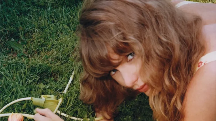 Taylor Swift Umumkan Lagu Baru untuk Toy Story 5