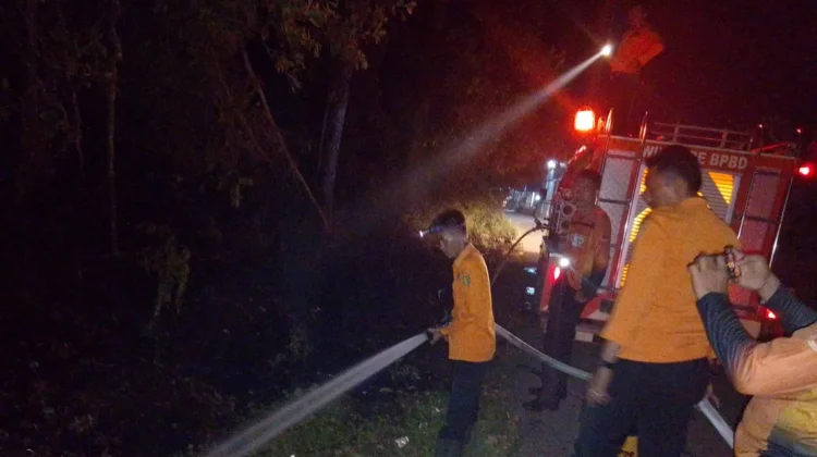 BPBD Muba Kendalikan Kebakaran Satu Hektare Lahan di Babat Toman