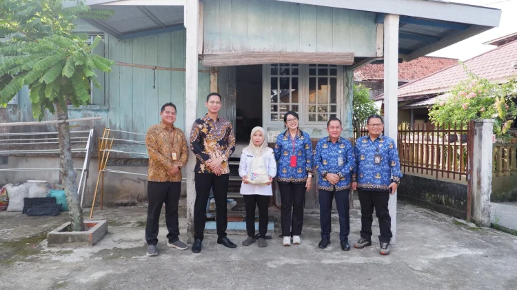 BKN Kanreg VII Palembang dan TASPEN Serahkan Tali Asih untuk ASN