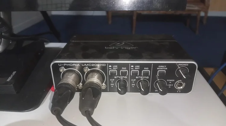 Soundcard Jadi Senjata Rahasia Audio Jernih Podcaster dan Gamer