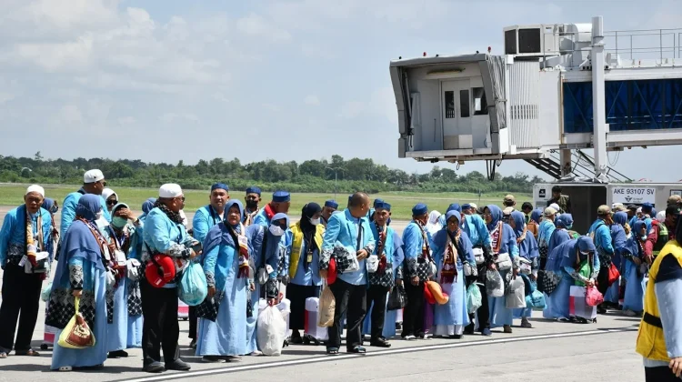 Debarkasi Palembang Sambut Kepulangan 1.770 Jemaah Haji