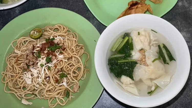 Tren Sarapan Warga Palembang Bergeser, Mie Ayam Mulai Jadi Idola