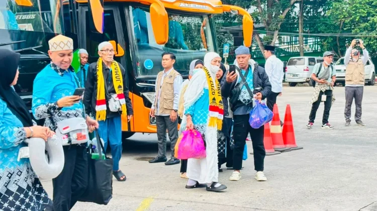 Kloter 5 Tiba, Debarkasi Palembang Pulangkan 2.213 Jemaah Haji