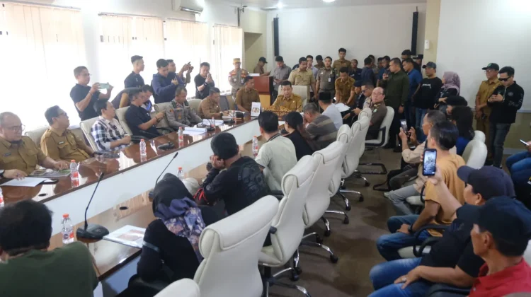 Pemkab Muba Perjuangkan Legalitas Usaha Minyak Rakyat