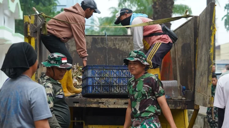Kodam II/Sriwijaya Gelar Karya Bakti ASRI di Stadion Kamboja