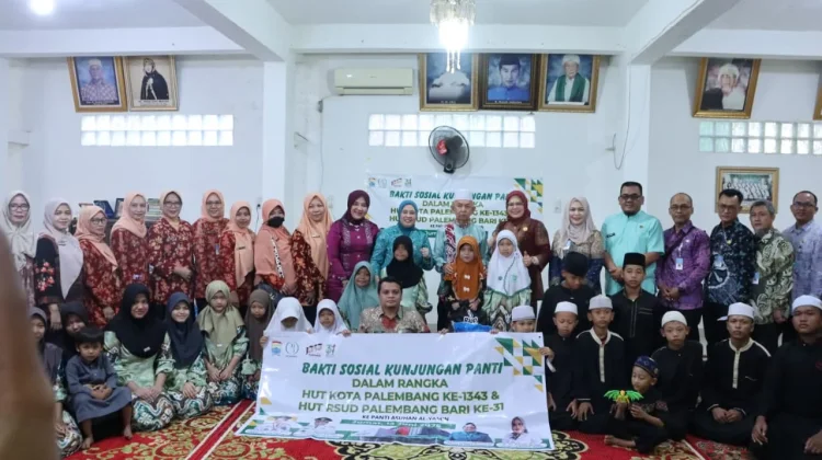 HUT Palembang dan RSUD BARI Diisi Bakti Sosial ke Panti Asuhan