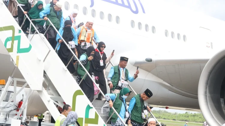 Sebanyak 437 Jemaah Kloter 9 Debarkasi Palembang Tiba, Satu Wafat dan Satu Dirawat