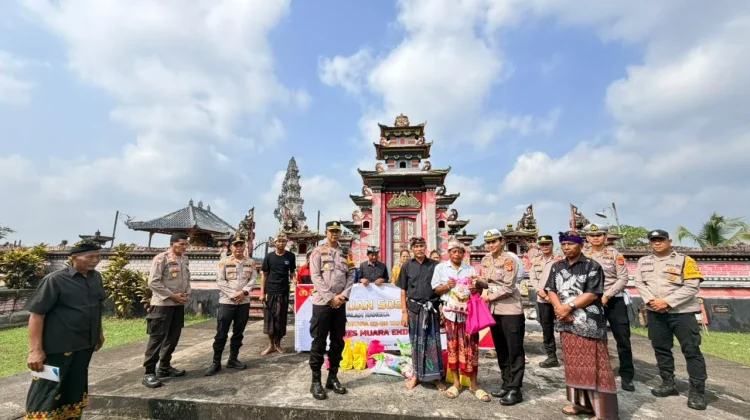 HUT Bhayangkara, Polres Muara Enim Bantu Warga dan Rumah Ibadah