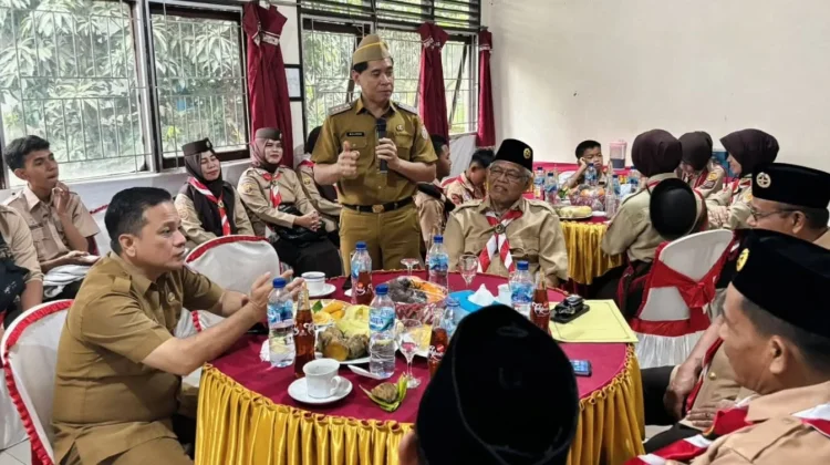 Dukung Pramuka, Camat Talang Kelapa Ramah Tamah dengan Kontingen Jambdai