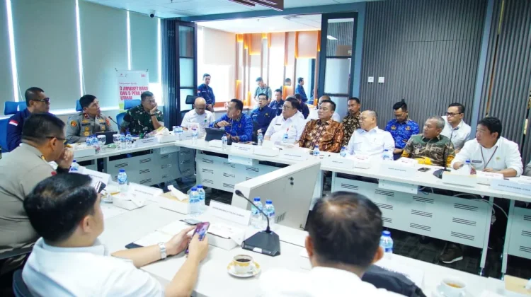 Kementerian ESDM Tekankan Percepatan Pengelolaan Potensi Minyak Masyarakat