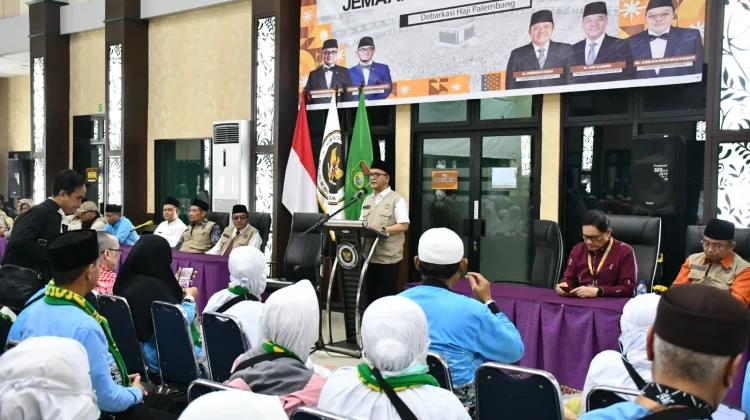 Kemenhaj Ingatkan Jemaah Kloter 12 Palembang Jaga Kemabruran Haji