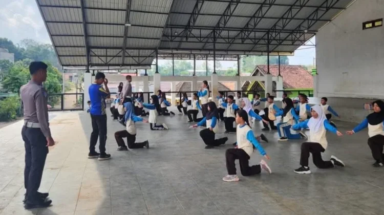 Polres Banyuasin Latih Pocil Tanamkan Disiplin sejak Dini