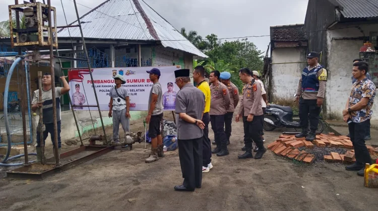 Polres Ogan Ilir Bangun Sumur Bor untuk Warga Desa Permata Baru