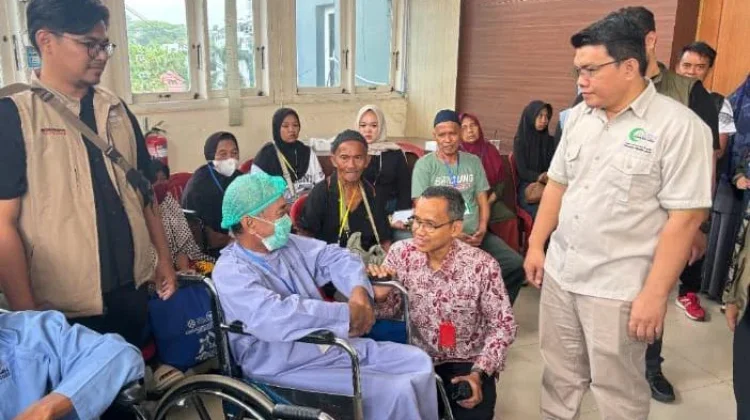 Sebanyak 125 Lansia Jalani Operasi Katarak Gratis di Gelar Kemensos dan AMCF