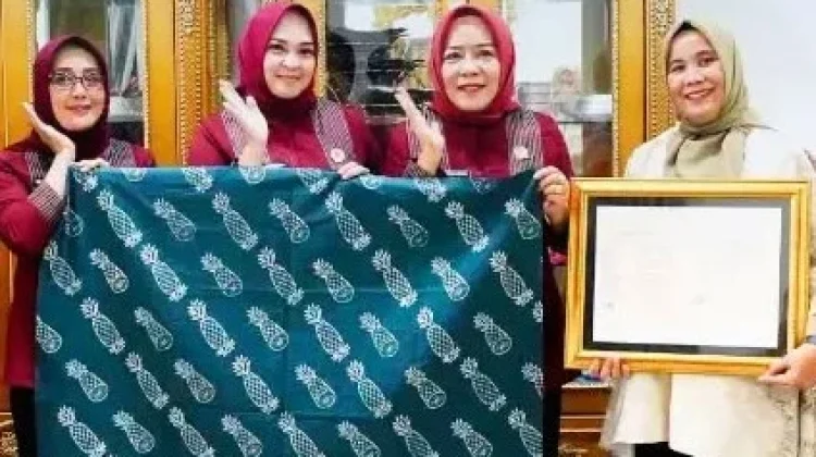Batik Motif Nanas Prabumulih Resmi Miliki Hak Cipta
