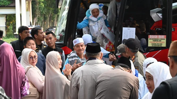 Ratusan Jemaah Haji Pagar Alam Disambut Haru dan Penuh Syukur