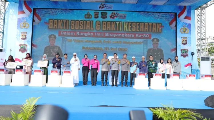 Puncak Baksos HUT  ke-80 Bhayangkara, Polda Sumsel Salurkan 1.500 Paket Sembako