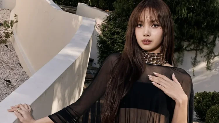 Lisa BLACKPINK Beri Bocoran Album Solo Keduanya