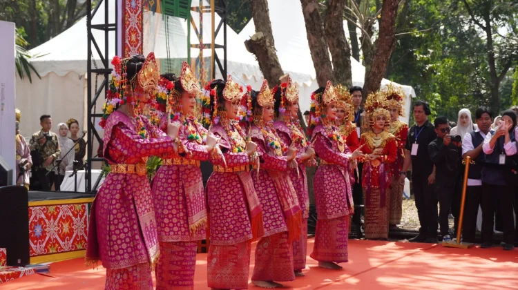 Buka Festival Budaya Sumsel 2026, Tarian Kabupaten OKI Memukau Penonton