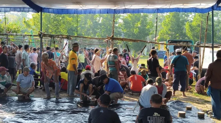 Seratus Enam Puluh Satu Kambing Dam Haji Tebar Berkah untuk Warga Muara Sungai