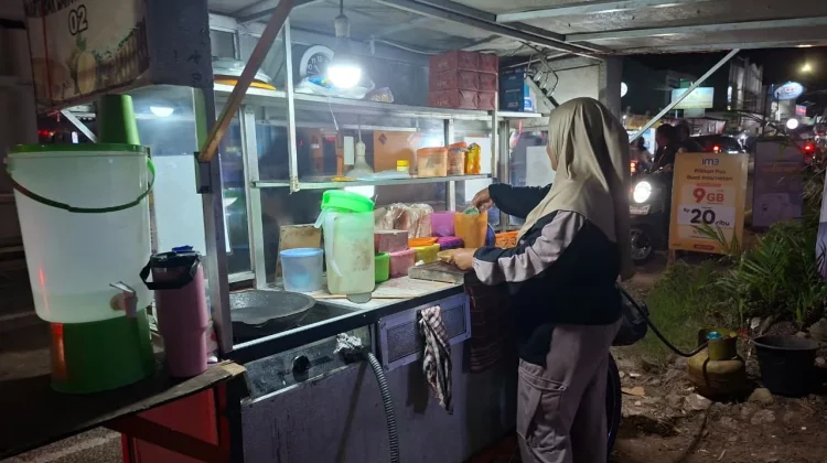 Usaha Sederhana yang Menjaga Cita Rasa Martabak Bangka