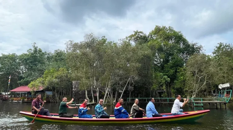 Dulu Tempat Sampah, Kini Danau Shuji Jadi Magnet Wisata Sumsel