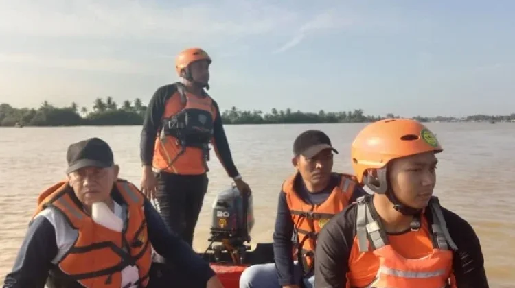 Perempuan Disabilitas Hilang di Sungai Komering, Tim SAR Sisir 9 KM