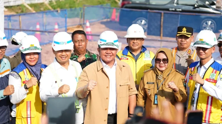 Herman Deru Tinjau Progres Flyover JPL 123 Muara Enim