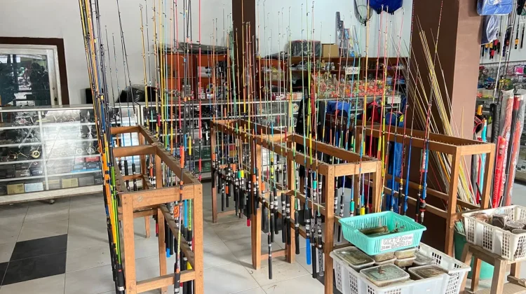Berdiri Satu Dekade, Toko Pancing di Palembang Ini Diburu Angler