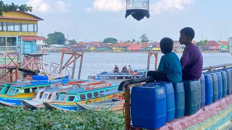 Belum Ada SPBU, Speedboat Musi Andalkan Pemasok BBM