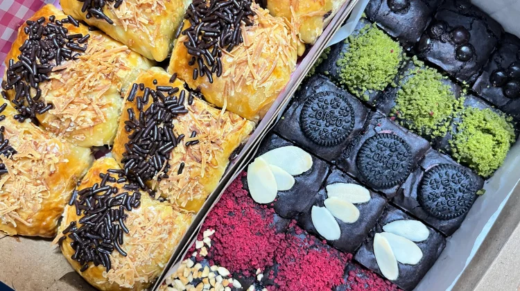 Kapan Waktu Terbaik Menikmati Bolen dan Brownies? Ini Kata Hanasta Bakery