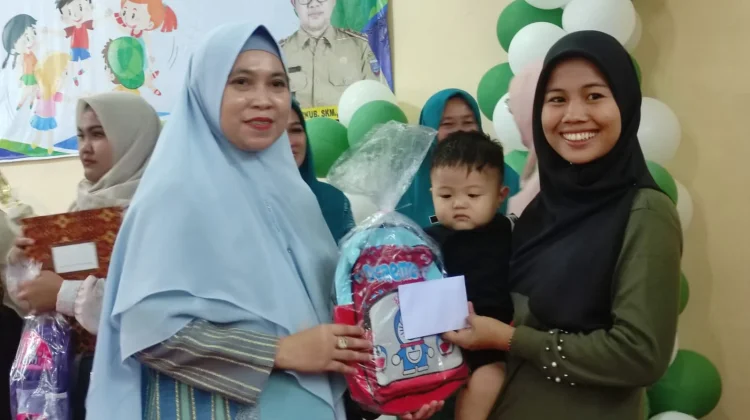 Ketua TP PKK OKU Timur Ajak Orang Tua Kenali Potensi Anak