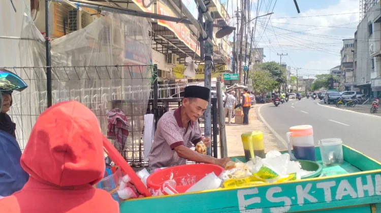 Bertahan 25 Tahun, Mang Hasan Ungkap Rahasia Jaga Rasa Kembang Tahu