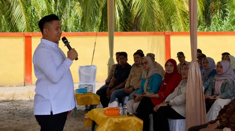 Anggota DPRD Banyuasin Serap Aspirasi dan Serahkan Bantuan