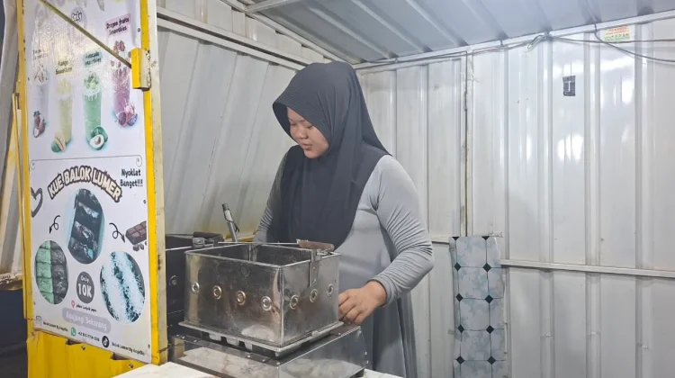 Kue Balok Lumer Angellia Jadi Kuliner Favorit di Palembang