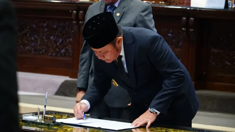 Paripurna DPRD, Gubernur Sumsel Tegaskan Tata Kelola APBD Akuntabel