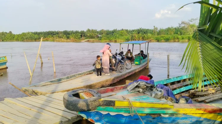 Ketek Penyeberangan Jalur 13 Masih Diburu Warga Meski Ada Jembatan