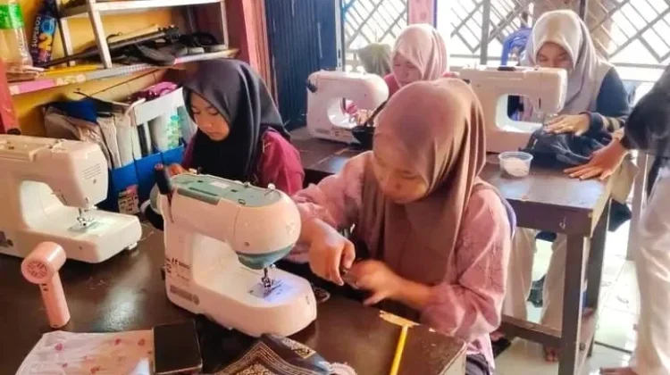 Pertamina EP Adera Sambung Harapan Warga yang Putus Sekolah