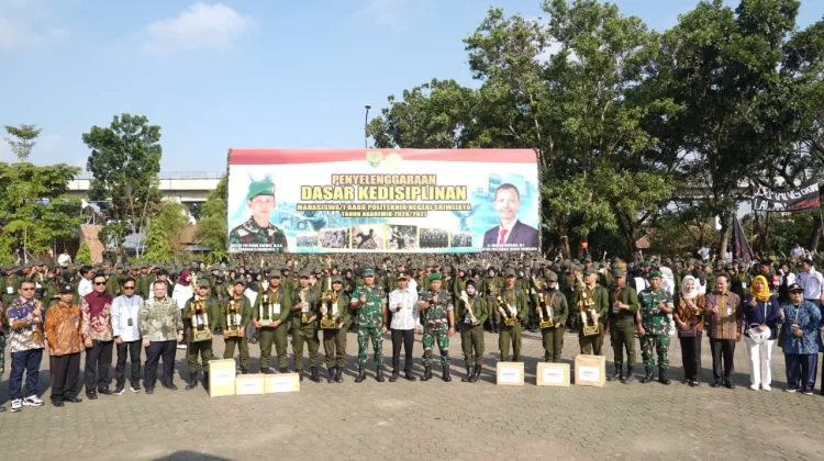 Enam Hari Digembleng TNI, Mahasiswa Baru Polsri Siap Hadapi Dunia Kampus