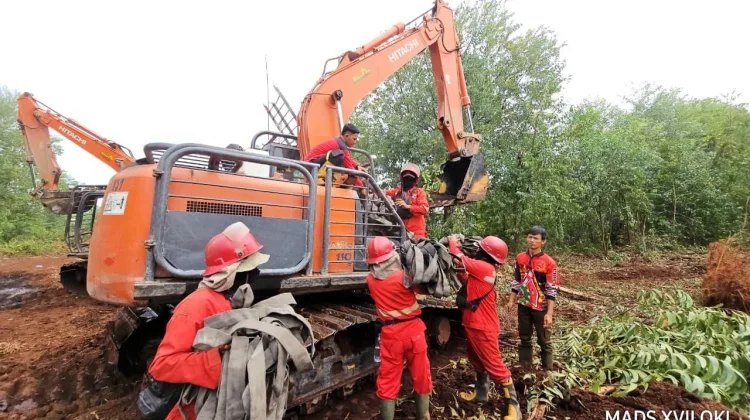 Air Mengering, Manggala Agni Gali Embung Darurat Padamkan Karhutla Sumsel